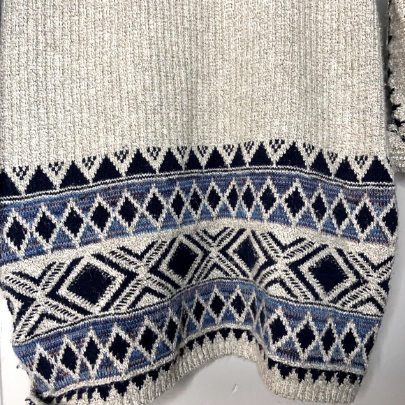 Cozy and warm Lucky Brand knit Cardigan - Picture 4 of 7